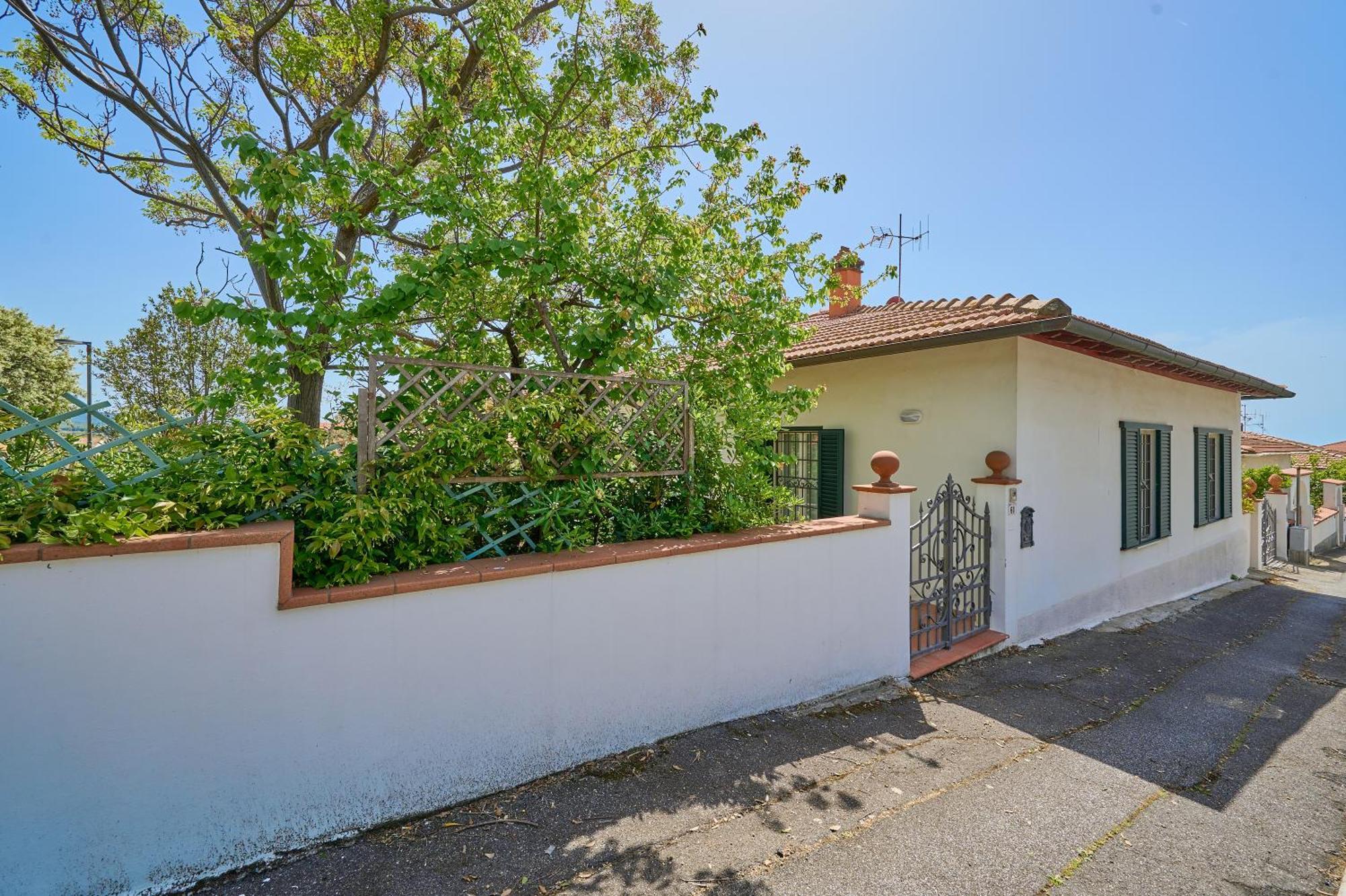Casa Cipresso Villa San Vincenzo Exterior photo
