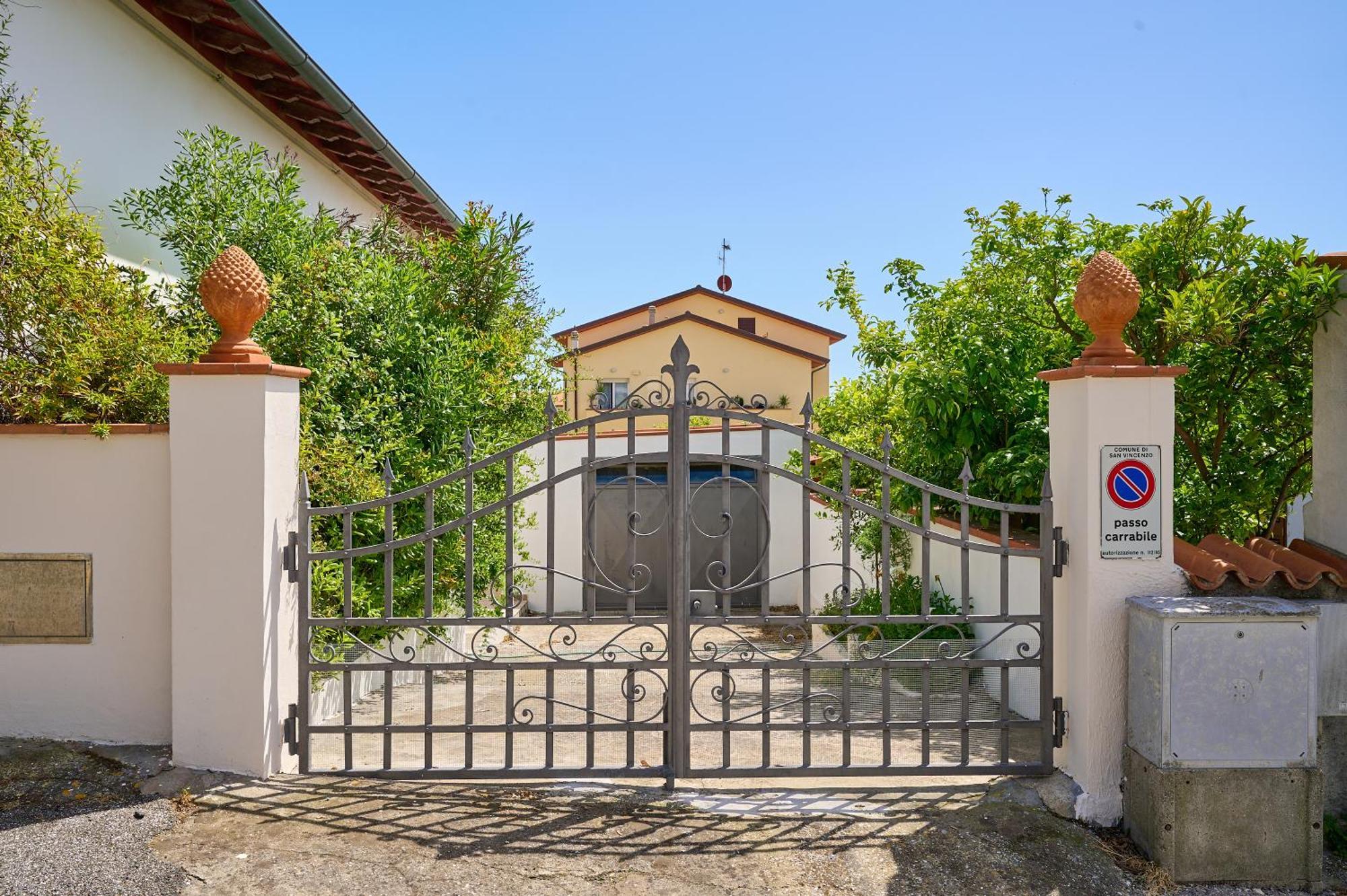 Casa Cipresso Villa San Vincenzo Exterior photo